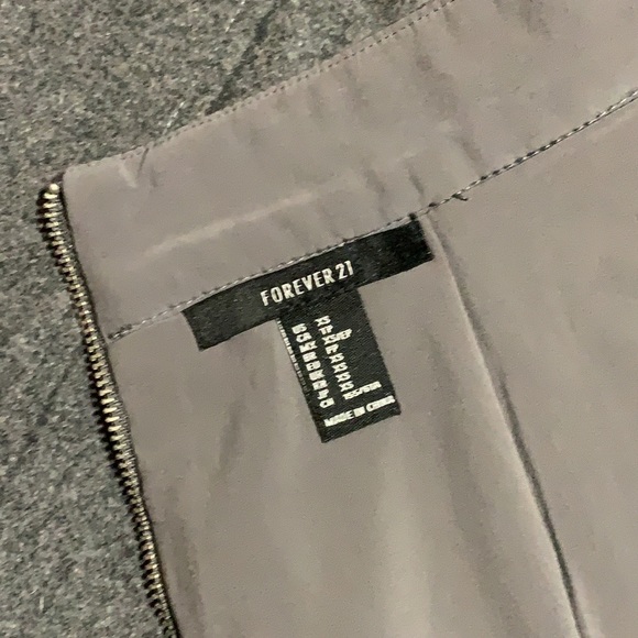 Grey WOOL Mini skirt XS - Forever 21 - Picture 4 of 6